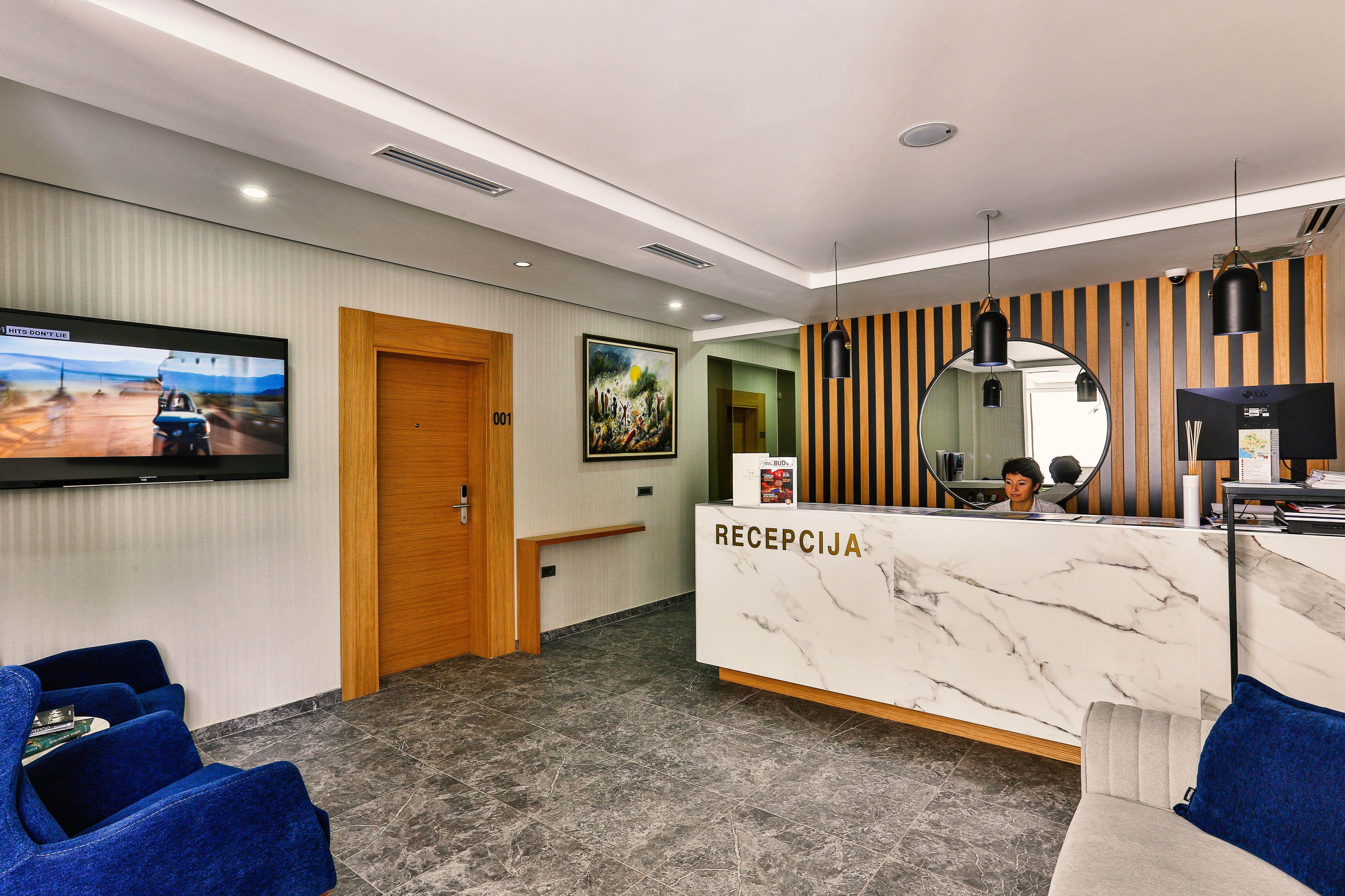 בודווה Hotel Lusso Mare By Aycon מראה חיצוני תמונה